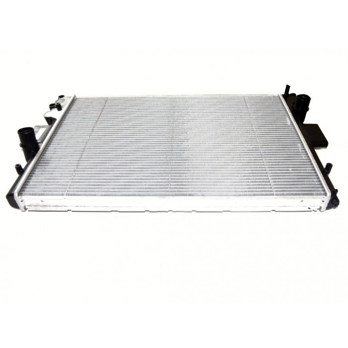 Radiateur Refroidissement Du Moteur Pour Iveco Daily III IV 500039637 504045489