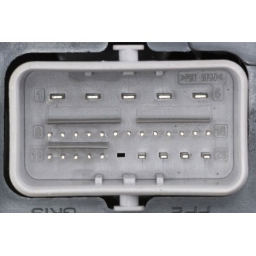 Boitier de Fusibles Pour Citroën Berlingo Jumpy II Peugeot Partner 6500FR