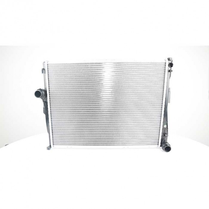 Radiateur Refroidissement Du Moteur Pour BMW Série 3 E46 Z4 E85 E86 17119071519