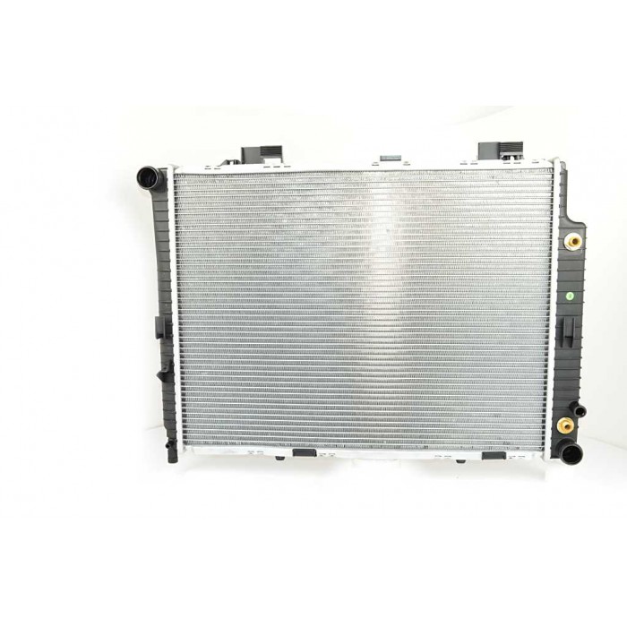 Radiateur Refroidissement Du Moteur Pour Mercedes-Benz Classe E 2105006103