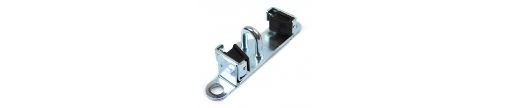 LOQUET DE PORTE (CROCHET PORTE SERRURE)